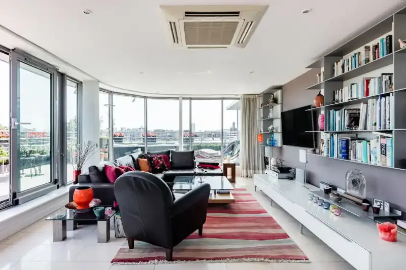 High-rise Penthouse in the Heart of Clerkenwell in Clerkenwell